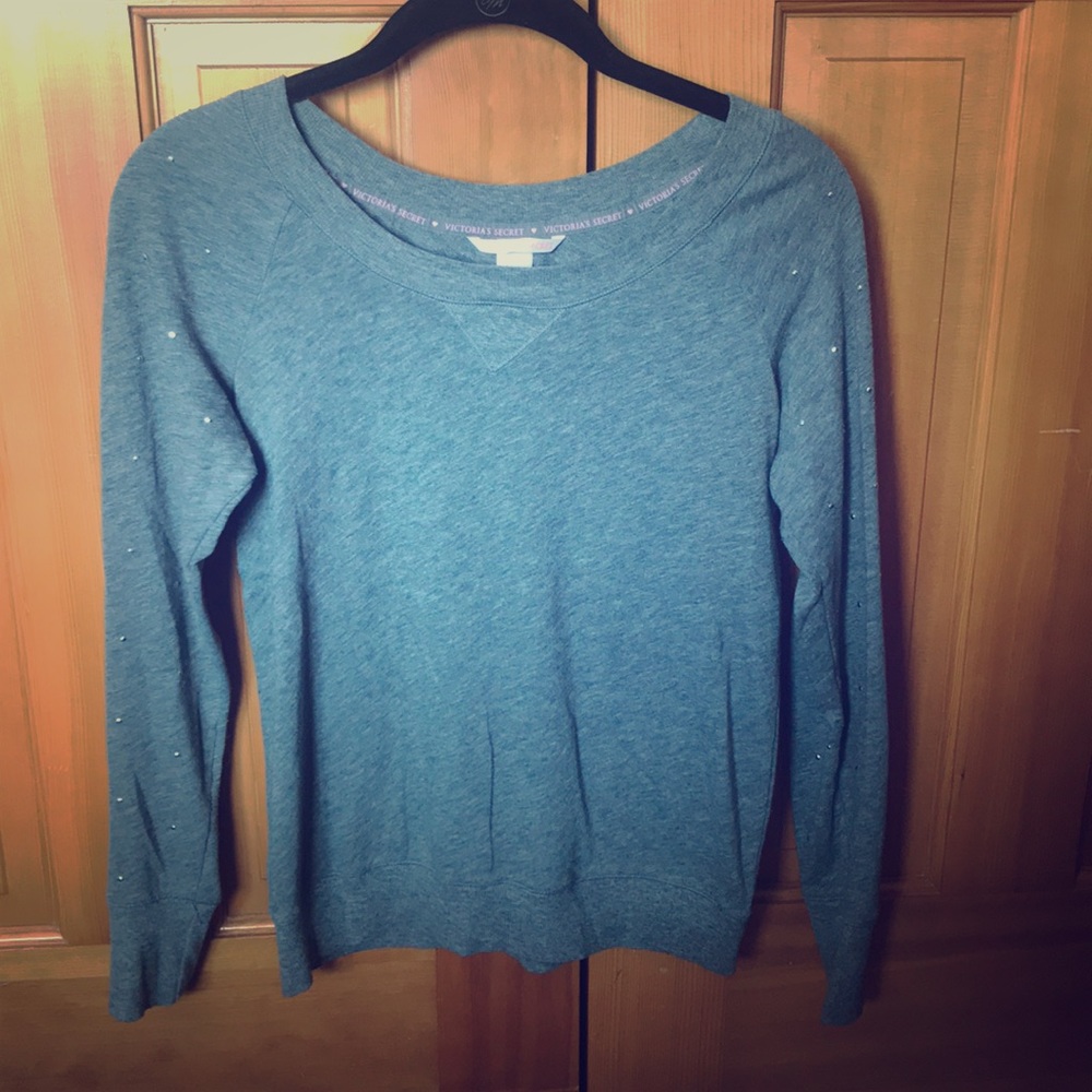 Pullover sweater